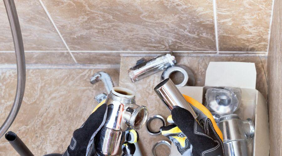Professional gutter cleaning in Maysville, WV